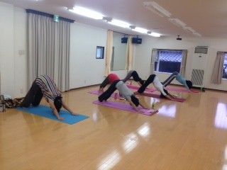 megu yoga (メグヨガ)のレッスン風景