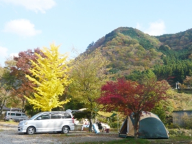 鬼怒川温泉オートキャンプ場のオートキャンプ風景