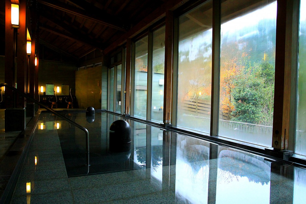 秋川渓谷 瀬音の湯の館内風景