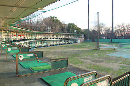 大蔵第二運動場トレーニングルームのゴルフ練習場