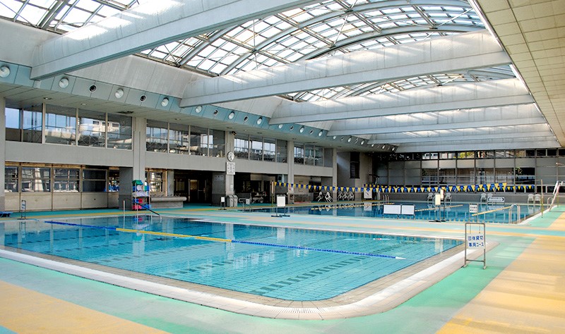 武蔵総合体育館温水プール風景